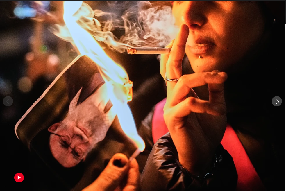 Iranians defy the Mullah's regime